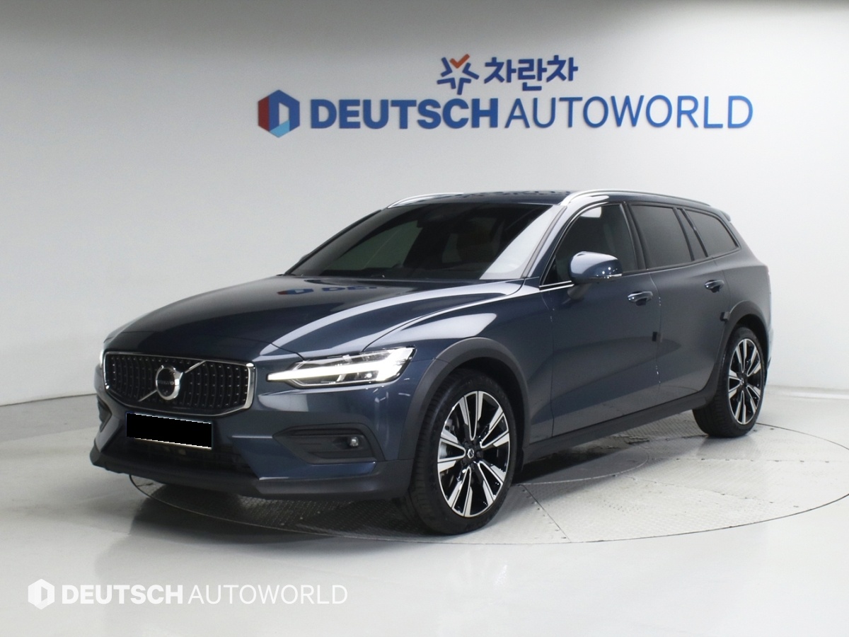 Volvo V60, 2024 — купить в Иванове под ключ
