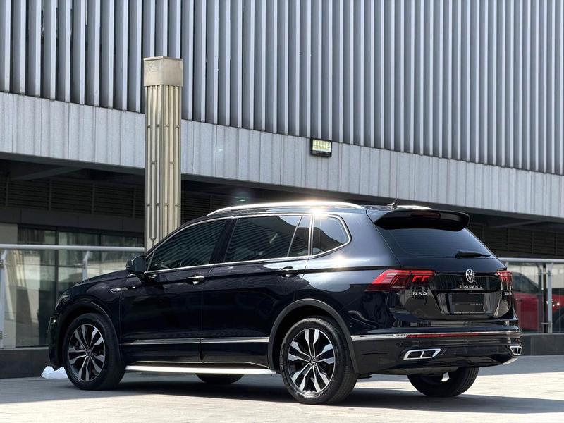 Volkswagen Tiguan L Pro, 2022 — фото 4 из 8