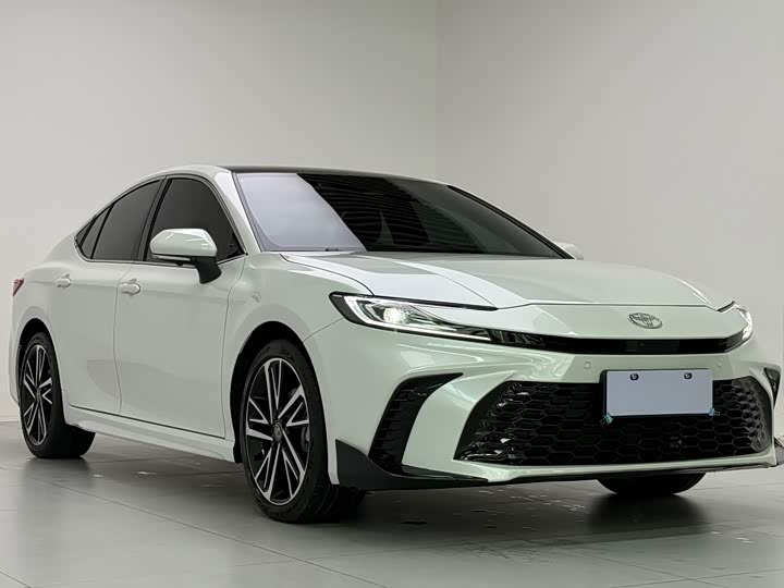 Toyota Camry, 2026 — фото 3 из 9