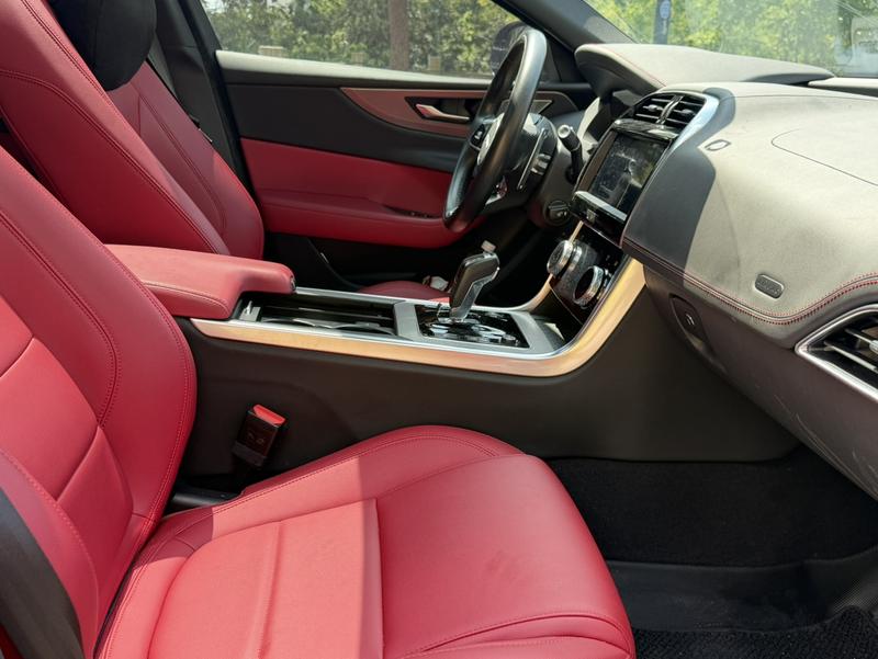 Jaguar XE L, 2024 — фото 10 из 12