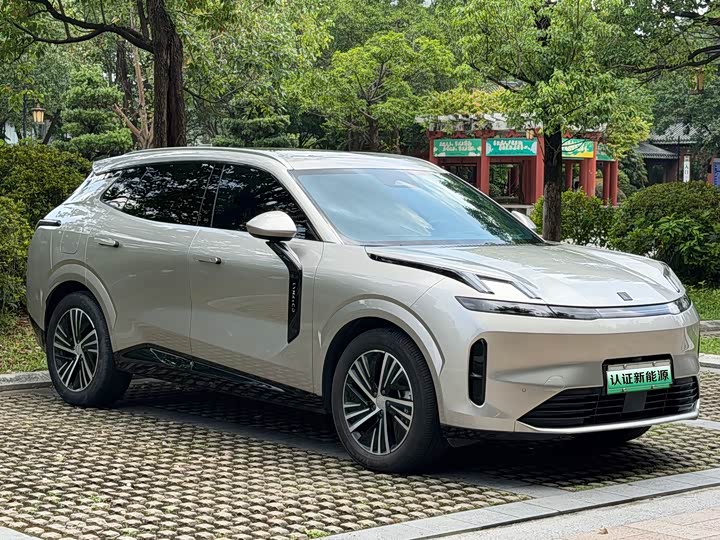 Lynk & Co 08 EM-P Hybrid, 2023 — фото 3 из 9