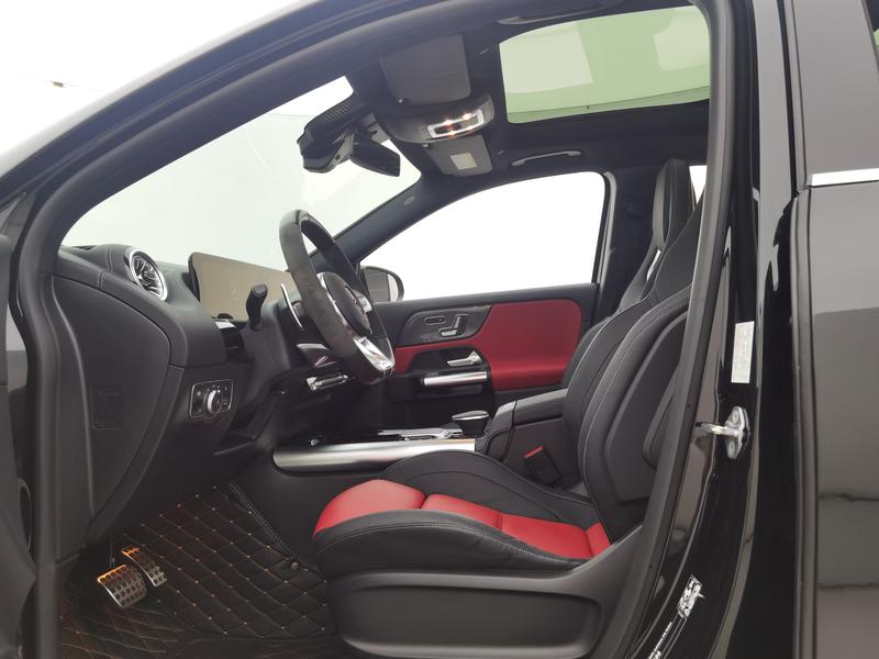 Mercedes-Benz GLA-Class AMG, 2023 — фото 11 из 12
