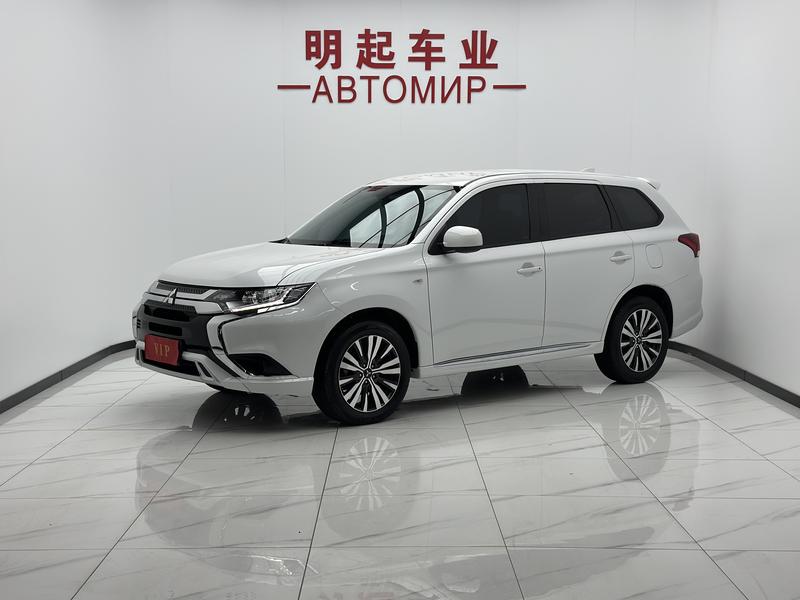 Mitsubishi Outlander, 2023 — купить в Липецке под ключ