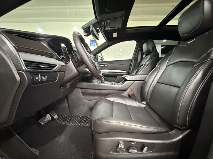 Cadillac XT4, 2022 — фото 5 из 7