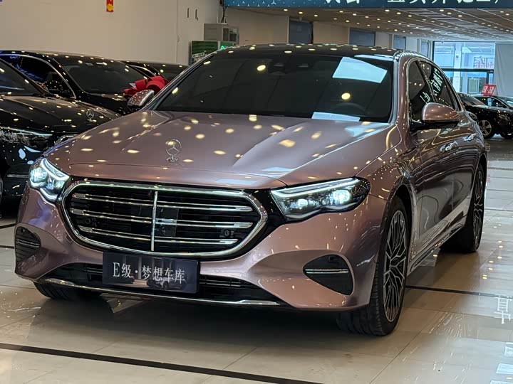 Mercedes-Benz E-Class, 2024 — фото 2 из 9