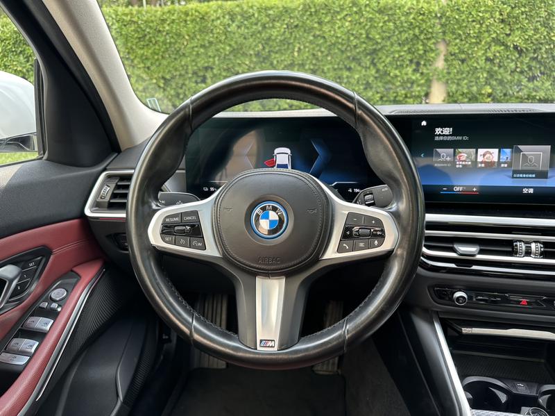 BMW i3, 2022 — фото 9 из 12