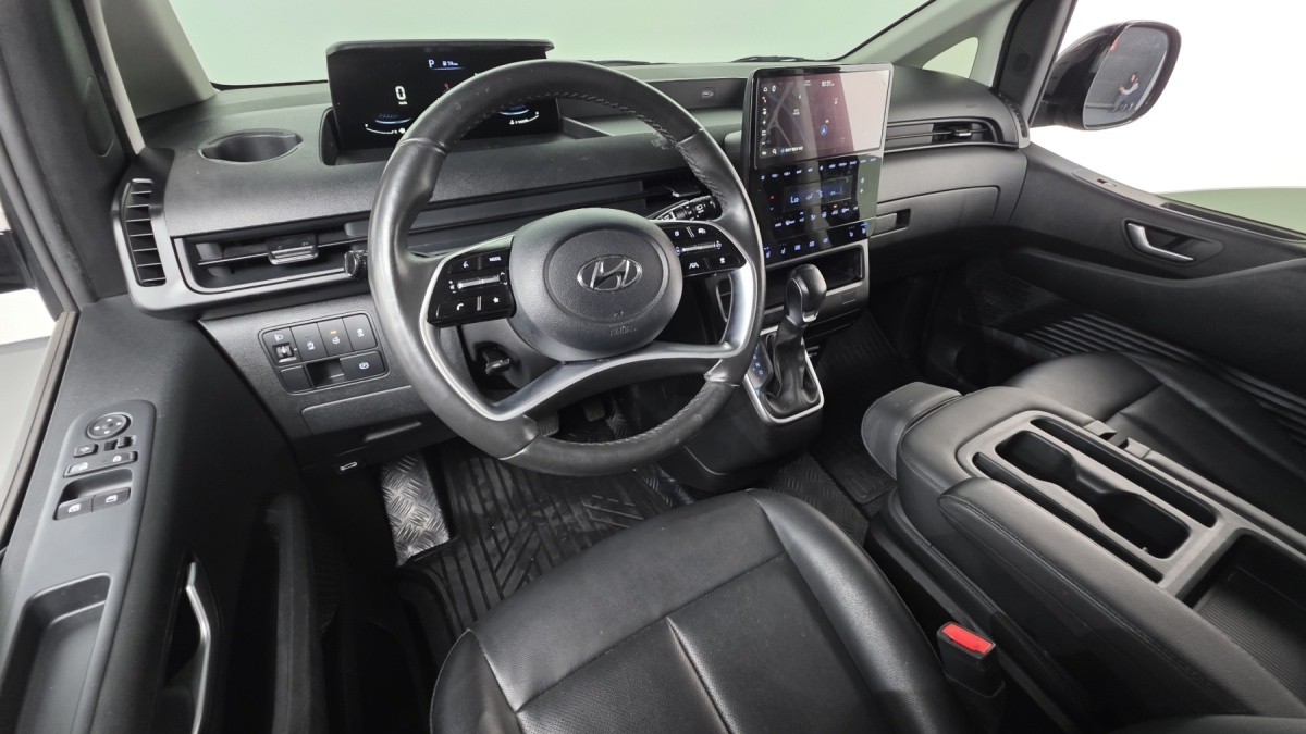 Hyundai Staria, 2023 — фото 7 из 12