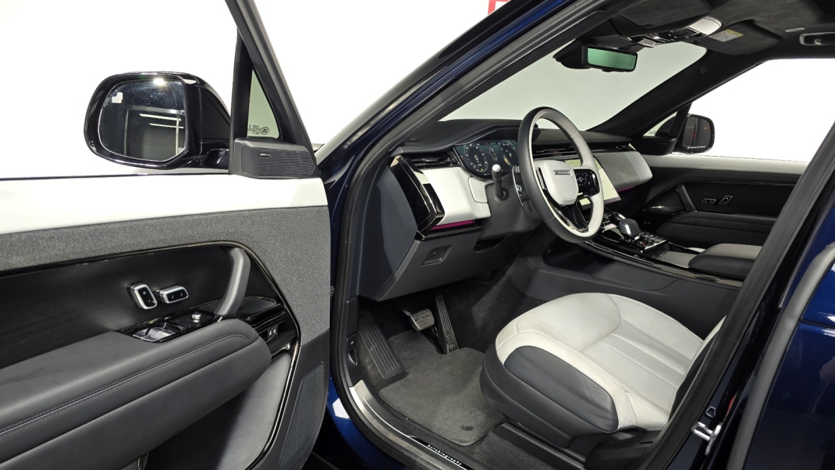 Land Rover Range Rover Sport, 2023 — фото 9 из 12