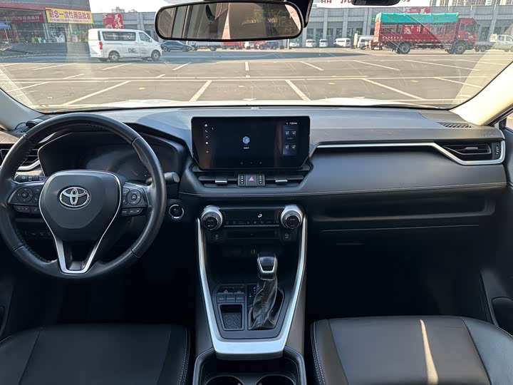Toyota Wildlander, 2023 — фото 5 из 9