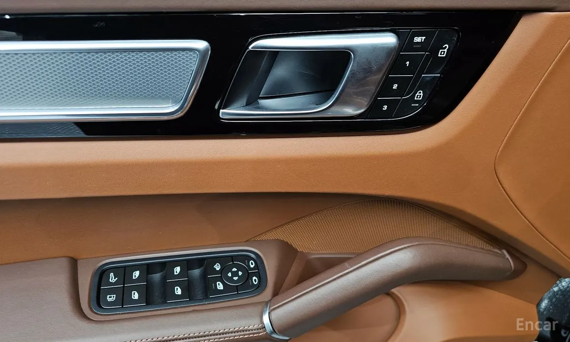 Porsche Cayenne, 2023 — фото 12 из 12