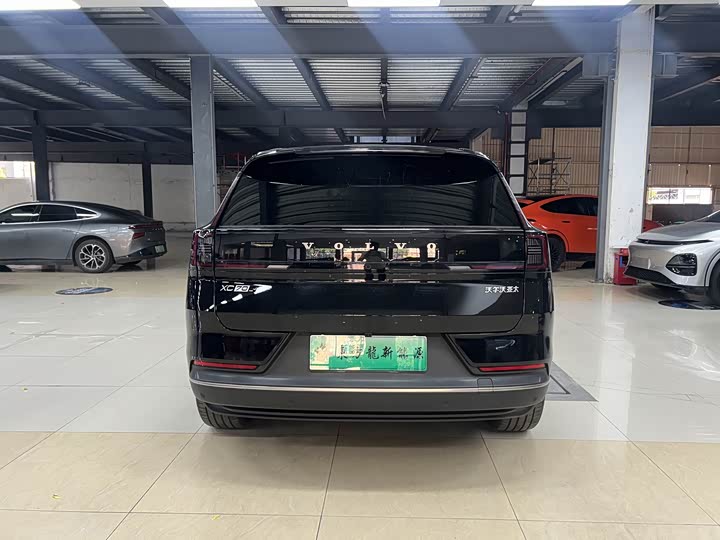 Volvo XC70 Hybrid, 2025 — фото 6 из 9