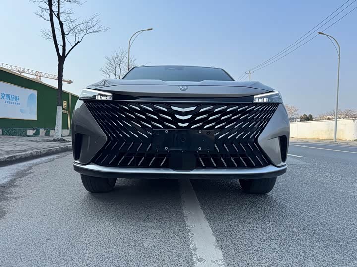 Roewe RX5, 2022 — фото 2 из 9