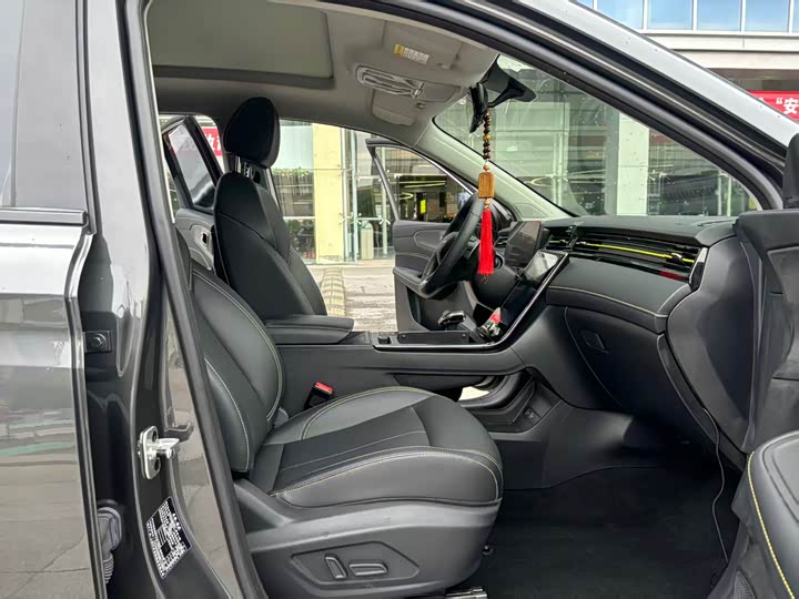 Roewe RX5 Hybrid, 2022 — фото 9 из 9