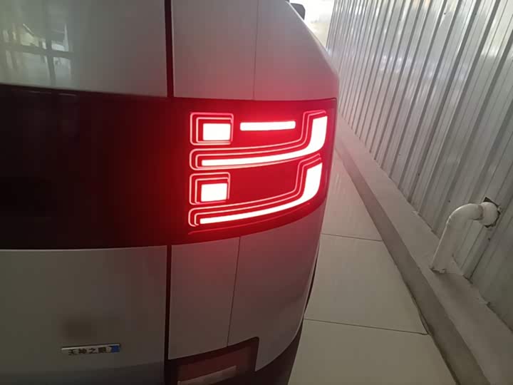 BYD FangChengBao Titanium 7 (Tai 7), 2025 — фото 8 из 9