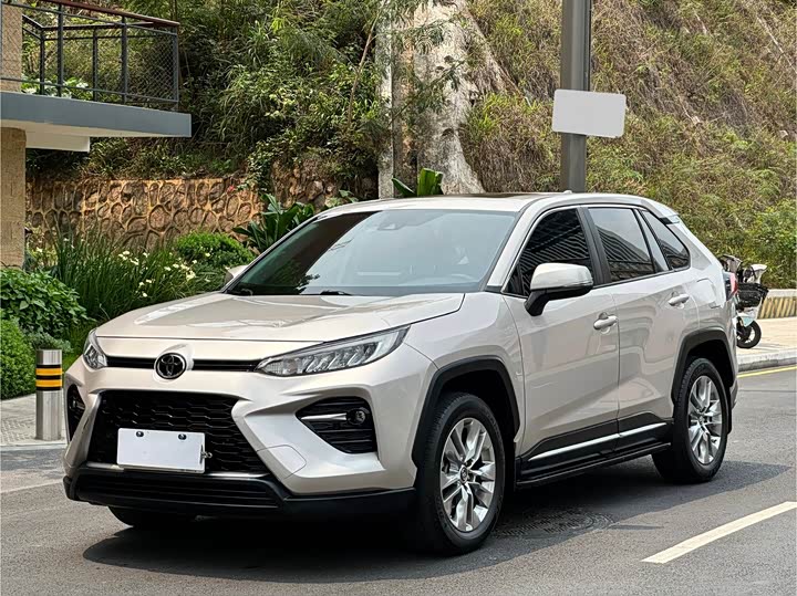 Toyota Wildlander, 2021 — купить в Туле под ключ