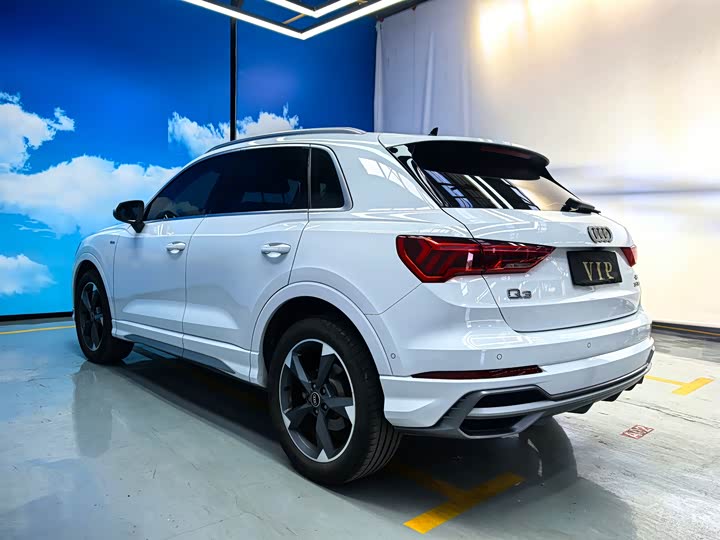 Audi Q3, 2022 — фото 6 из 9