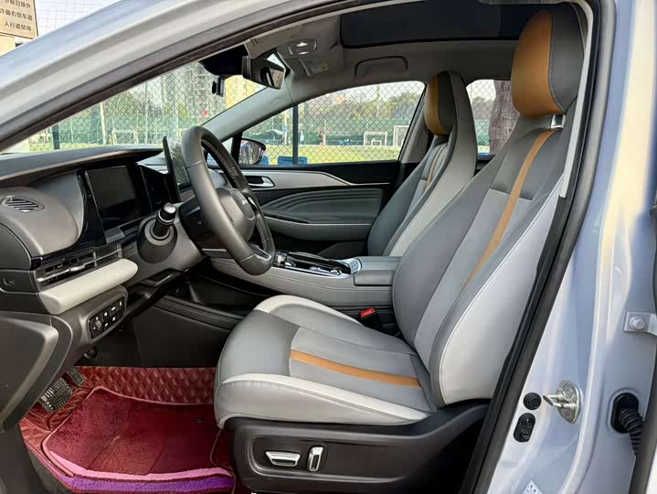 GAC Aion S Plus, 2022 — фото 5 из 9