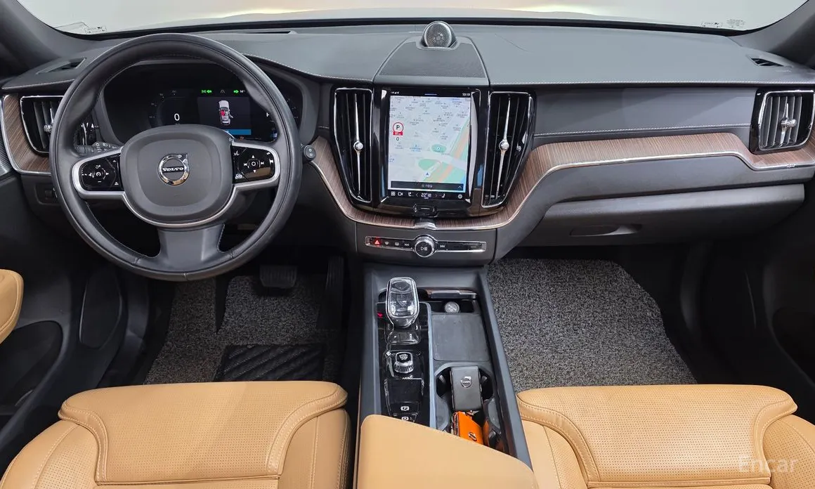 Volvo XC60, 2022 — фото 7 из 12