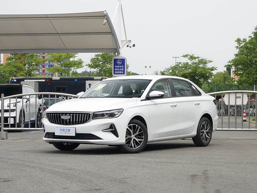 Geely Emgrand, 2026 — купить в Ульяновске под ключ