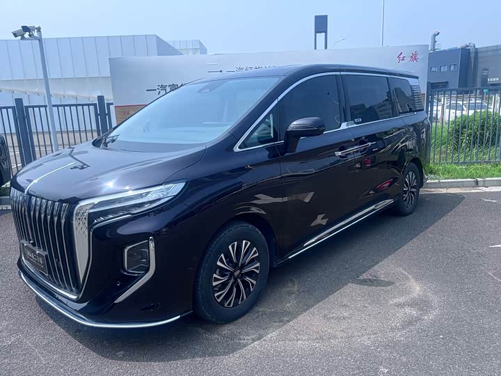 Hongqi HQ9 Hybrid, 2023 — купить в Брянске под ключ