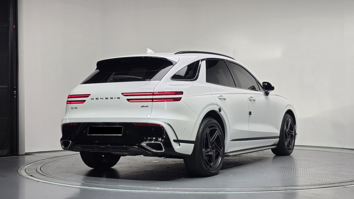 Genesis GV70, 2024 — фото 2 из 12