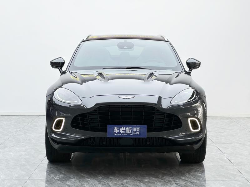 Aston Martin DBX, 2023 — фото 2 из 10
