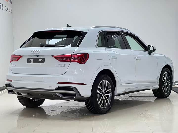 Audi Q3, 2023 — фото 6 из 9