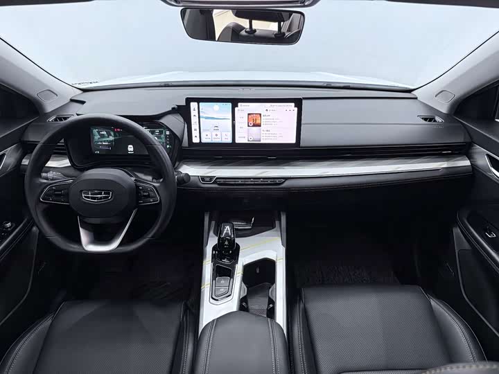 Geely Emgrand L Hi·P Hybrid, 2025 — фото 5 из 9