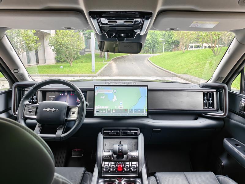 BYD FangChengBao Leopard 5, 2025 — фото 9 из 12