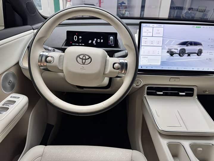 Toyota bZ3X, 2025 — фото 9 из 9