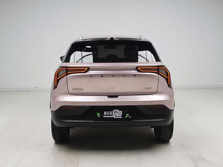 Geely Geometry E Firefly, 2023 — фото 5 из 9