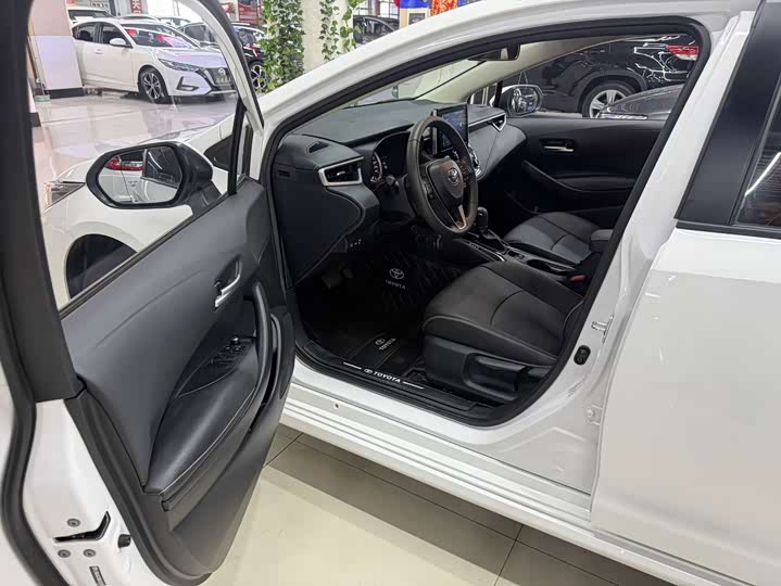 Toyota Corolla, 2021 — фото 7 из 9