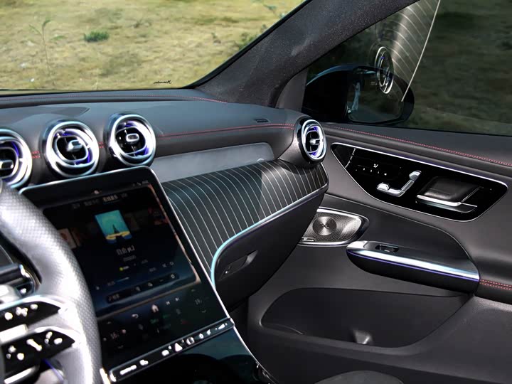 Mercedes-Benz GLC-Class AMG, 2025 — фото 6 из 9