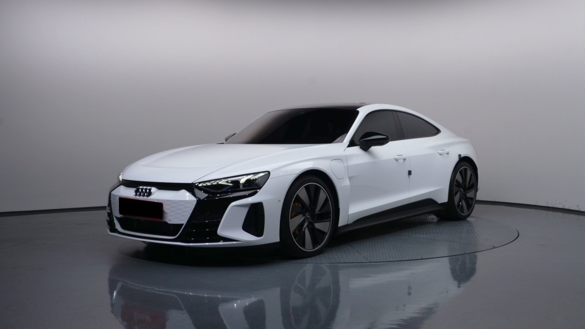 Audi e-tron GT, 2023 — купить в Саранске под ключ