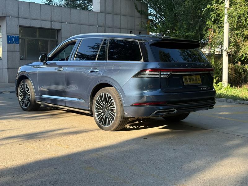 Lincoln Aviator, 2023 — фото 5 из 12