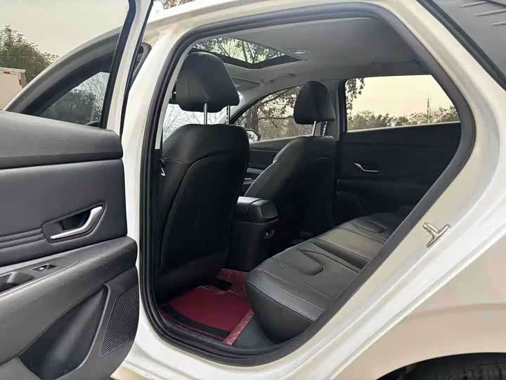 Hyundai Elantra N line, 2022 — фото 6 из 7