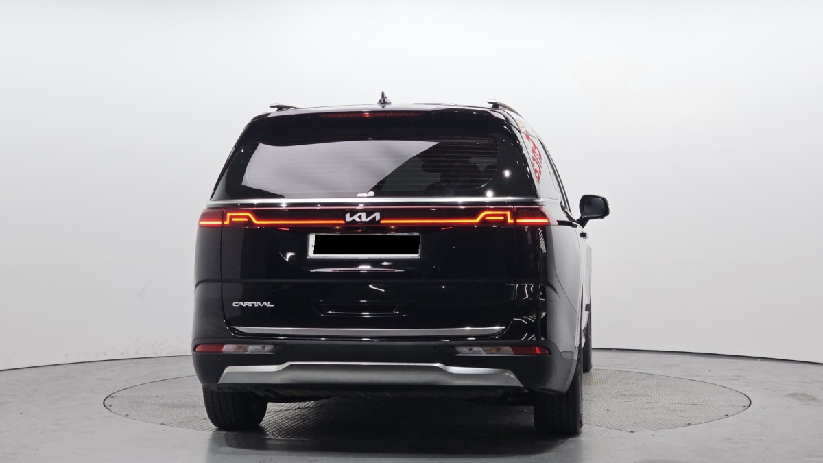 Kia Carnival, 2022 — фото 4 из 12