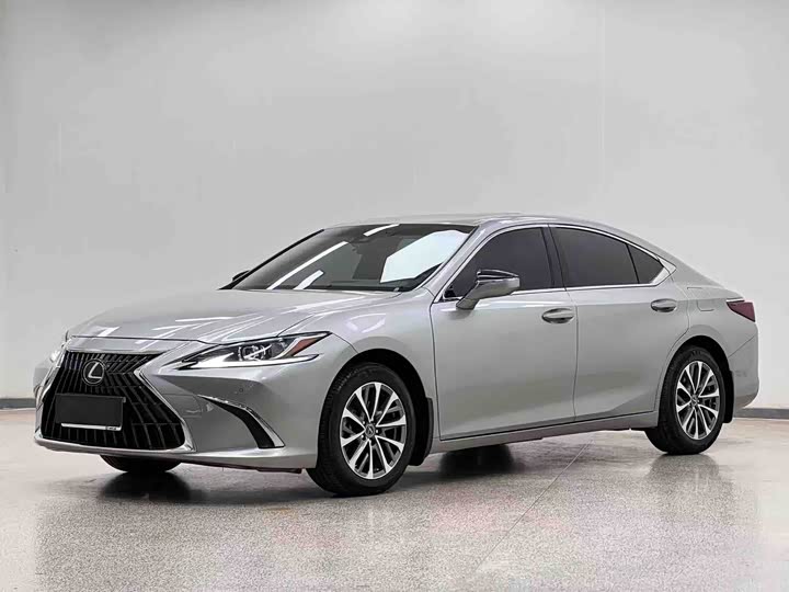 Lexus ES, 2022 — купить в Оренбурге под ключ