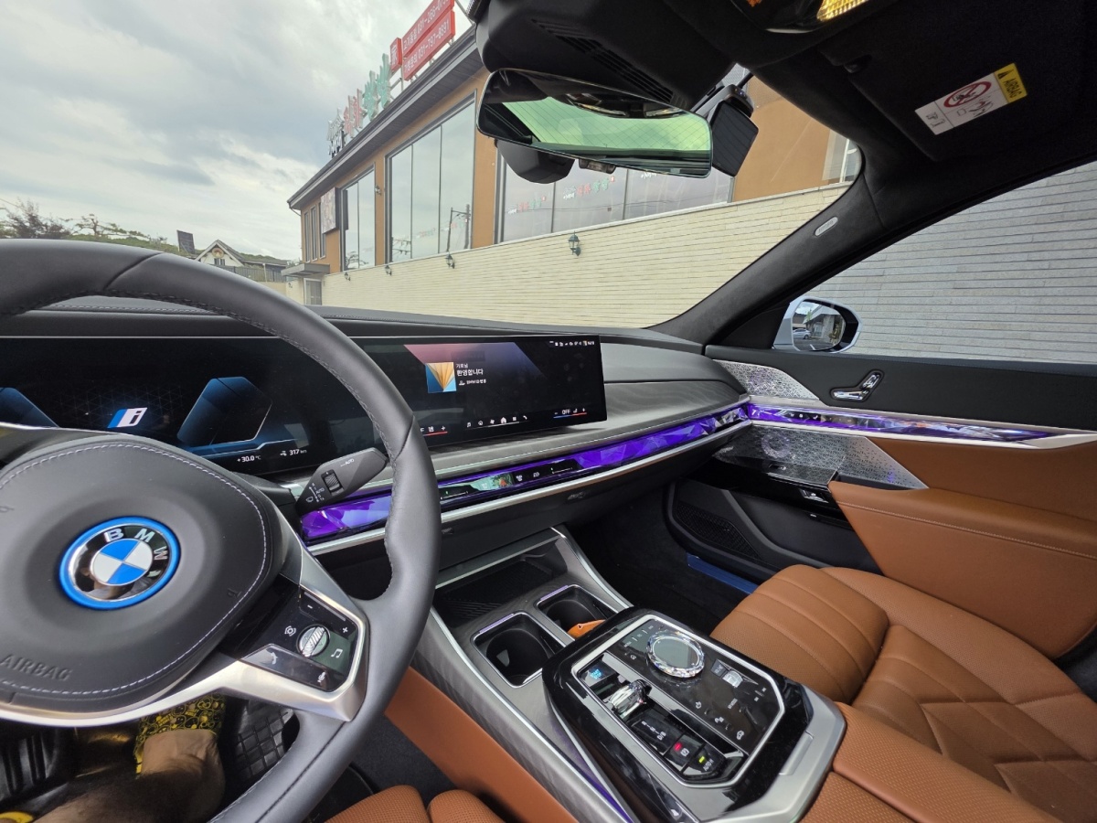 BMW i7, 2026 — фото 6 из 12