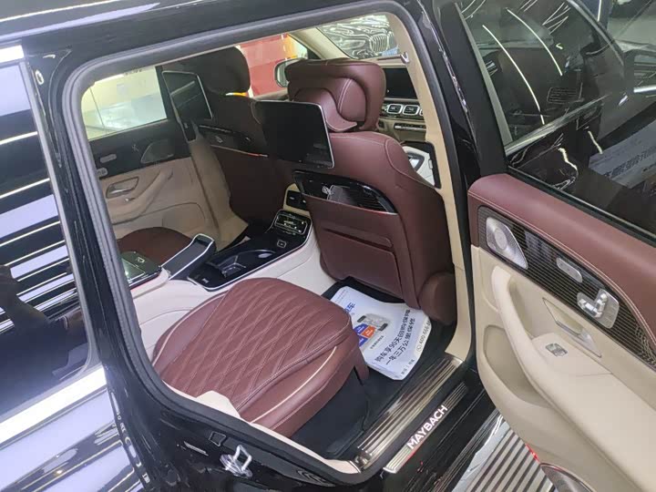 Mercedes-Benz GLS-Class, 2024 — фото 6 из 9