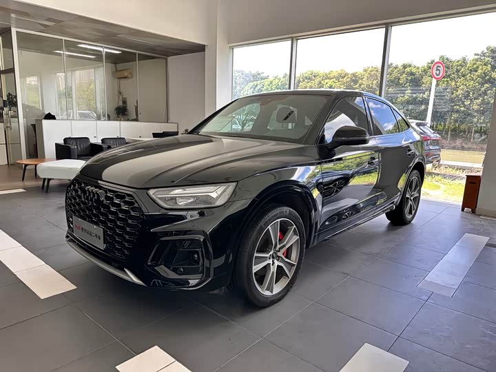 Audi Q5L Sportback, 2023 — купить в Санкт-Петербурге под ключ