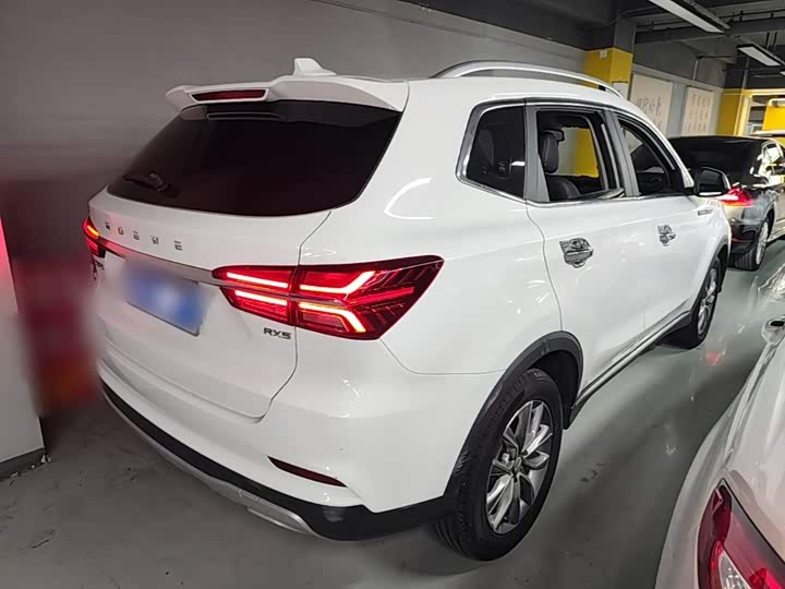 Roewe RX5, 2021 — фото 7 из 9