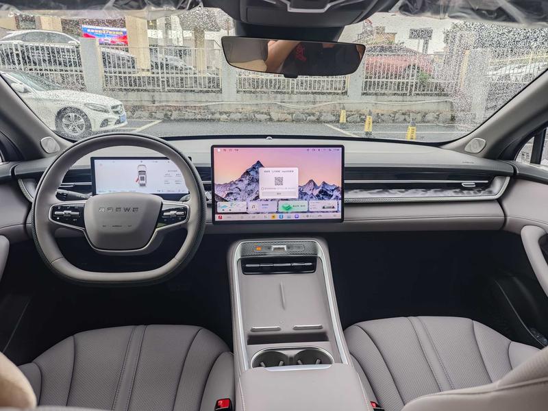 Roewe M7 DMH, 2025 — фото 6 из 11