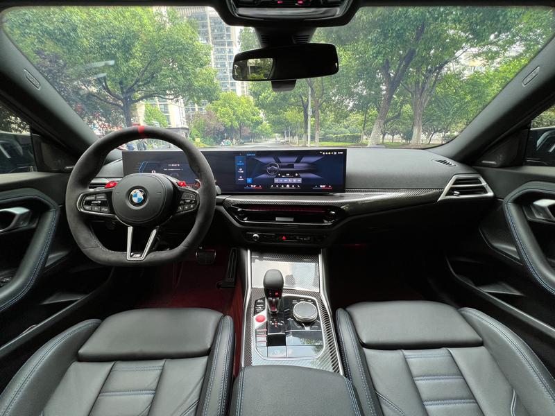 BMW M2, 2025 — фото 8 из 12