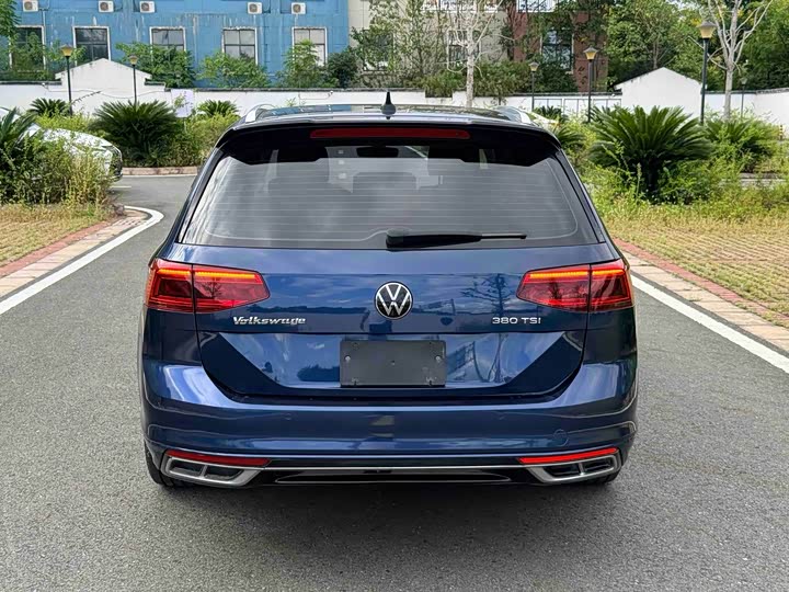 Volkswagen Passat Variant, 2022 — фото 7 из 7