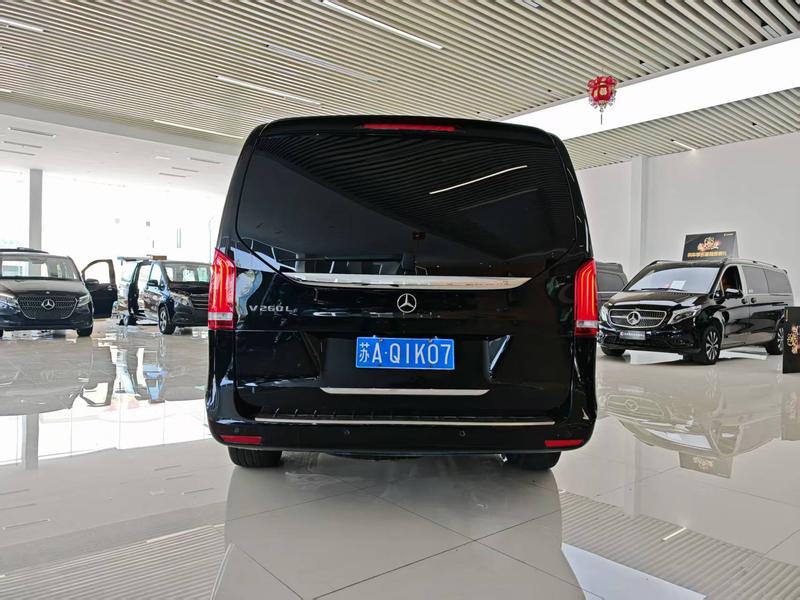 Mercedes-Benz V-Class, 2022 — фото 5 из 12