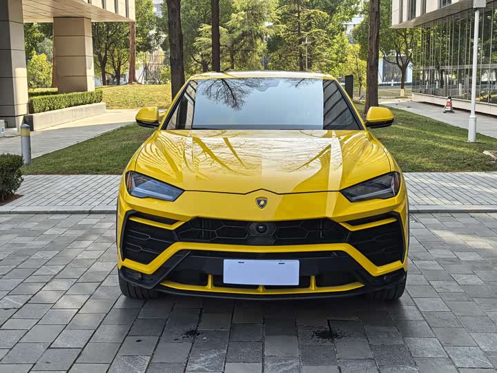 Lamborghini Urus, 2022 — фото 2 из 9