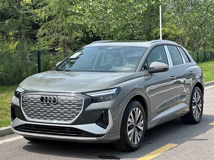 Audi Q4 e-tron, 2026 — купить в Москве под ключ