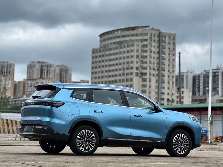 Chery Tiggo 8 Plus C-DM, 2024 — фото 9 из 9