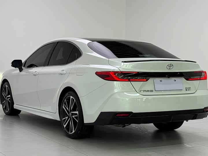 Toyota Camry, 2026 — фото 5 из 9